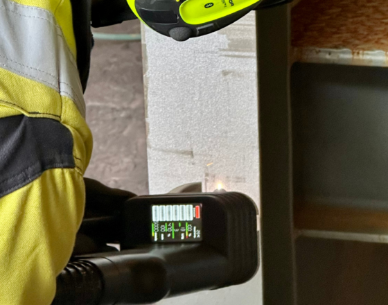 Snadné nastavení všech parametrů laseru