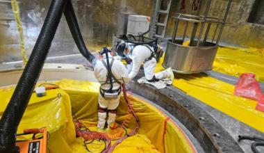 Narran v Temelíně při čištění revizní šachty laserem